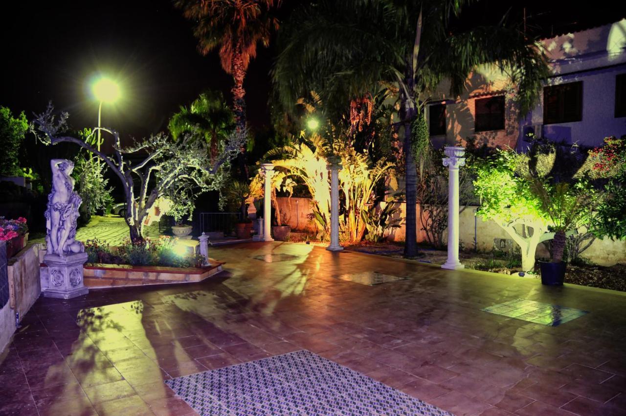 Federico Re Aparthotel San Vito Lo Capo Exterior photo